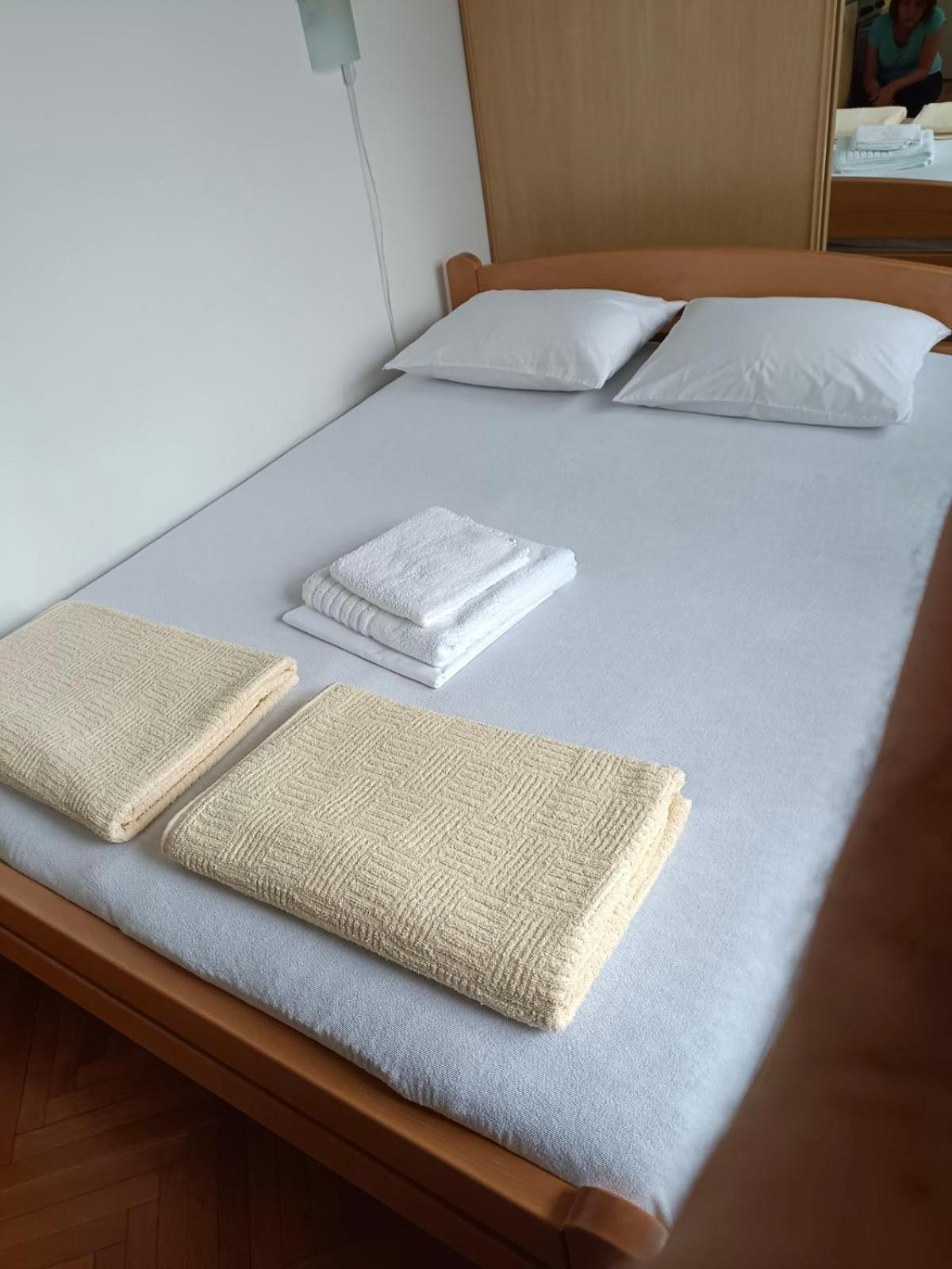 Ramonda Apartment *